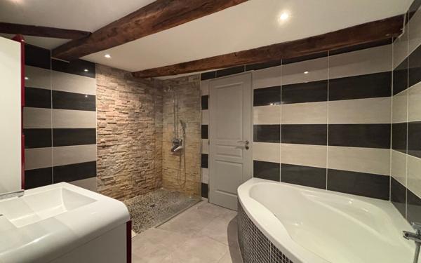 Maison à vendre    4 pièces •  Belmont-Sainte-Foi