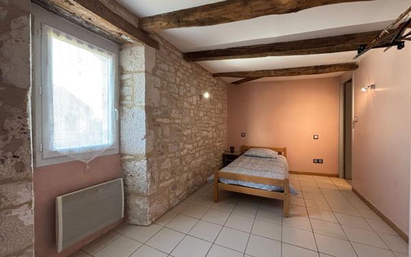 Maison à vendre    4 pièces •  Belmont-Sainte-Foi