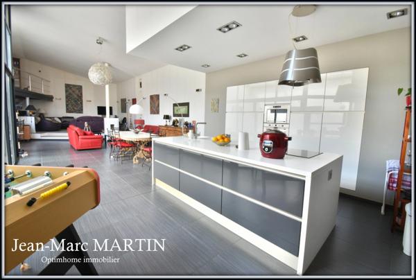 Maison-Loft d'Exception (258m²) à Tourcoing proche de Mouvaux alliant Design, Espace et Efficacité Énergétique