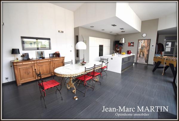 Maison-Loft d'Exception (258m²) à Tourcoing proche de Mouvaux alliant Design, Espace et Efficacité Énergétique