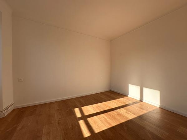 Immeuble - 9 pièces - 214 m²