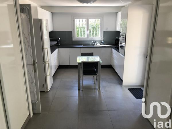 Maison à vendre 6 pièces 219 m² Solliès-Pont