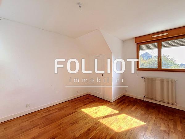 A LOUER : Maison 5 Pièces Fougeres - Ref 2560AB