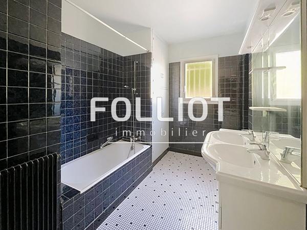 A LOUER : Maison 5 Pièces Fougeres - Ref 2560AB