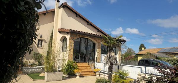 Maison Meyzieu 7 pièce(s) 173 m2