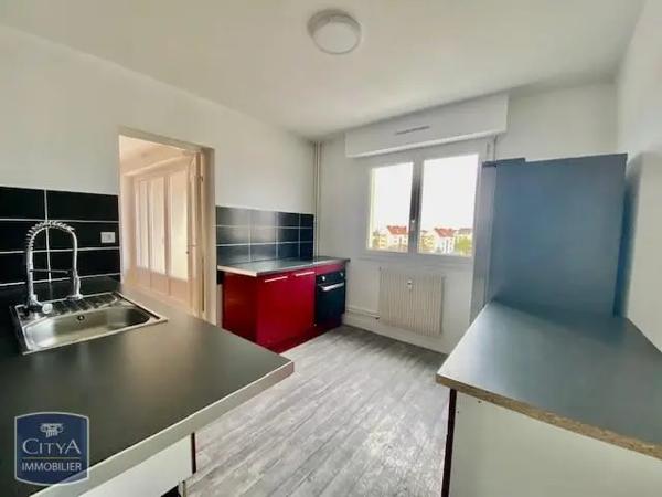 Appartement à louer 4 pièces 79.68m² Dijon (21000)