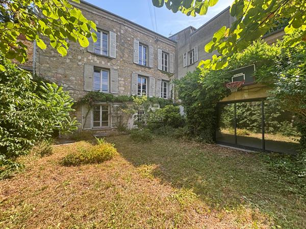 Maison à vendre à Pontoise - Opportunité rare à ne pas manquer ! 420 000 € **  - Référence  11275