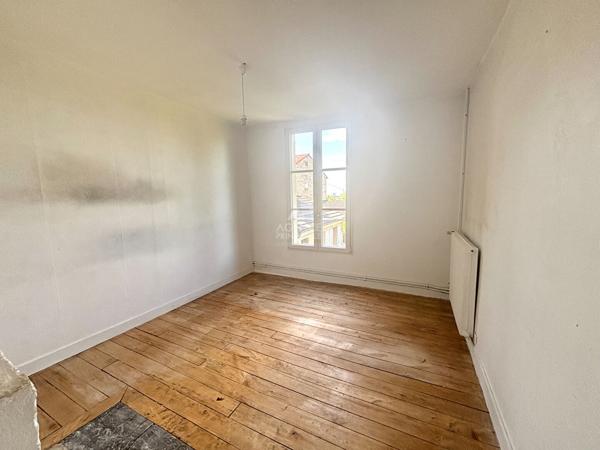Maison à vendre à Pontoise - Opportunité rare à ne pas manquer ! 420 000 € **  - Référence  11275