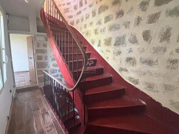 Maison à vendre à Pontoise - Opportunité rare à ne pas manquer ! 420 000 € **  - Référence  11275