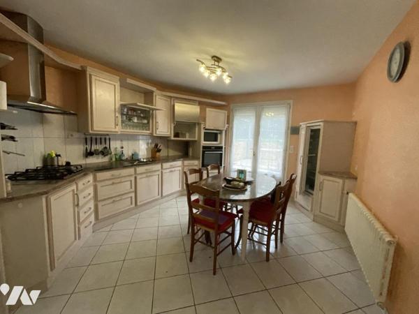 MAISON LE HINGLE + HANGAR 