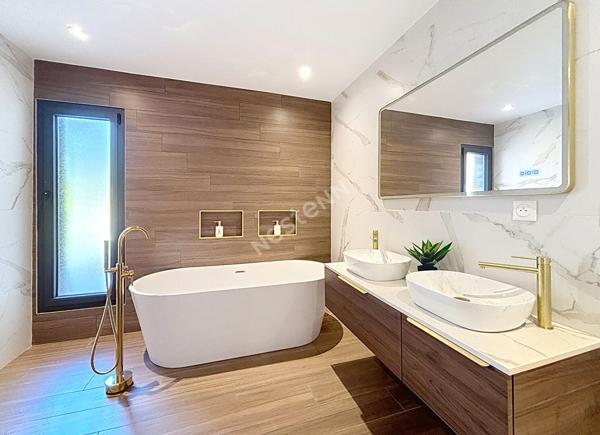 Maison de plain pied secteur St Martial Montauban 6 pièce(s) 172 m2