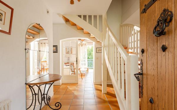 ST JEAN DE LUZ – NUE-PROPRIÉTÉ - 2 SEMAINES DE JOUISSANCE EN ÉTÉ - Maison 200 m2 avec terrain 2500 m2 - Femme 77 ans et Homme 76 ans