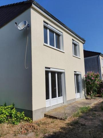 Location Maison85 m² - 4 Pièces - VILLEMANDEUR (45700)