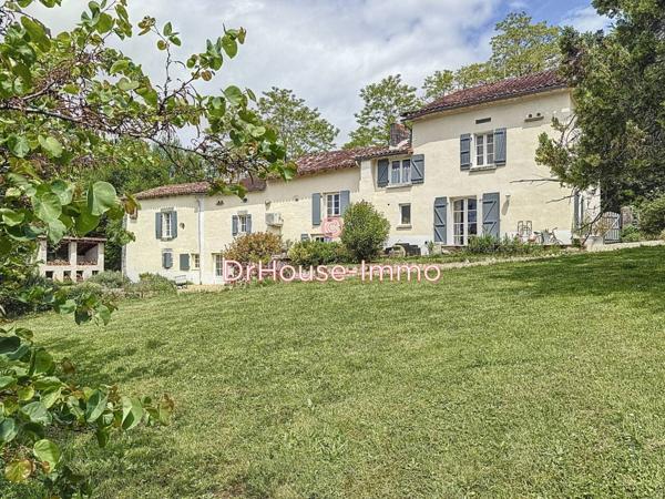 Maison à vendre 10 pièces de 240 m²