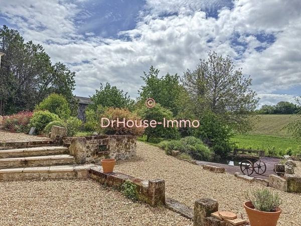 Maison à vendre 10 pièces de 240 m²