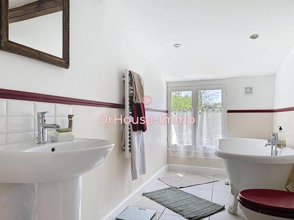 Maison à vendre 10 pièces de 240 m²