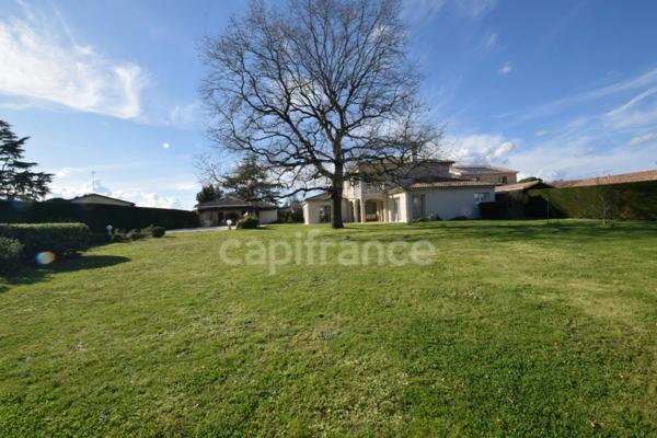 Villa familiale de standing 4 chambres, piscine, pool house, double garage à MARMANDE (47)