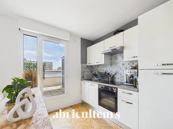 Vente Appartement 2 Pièces 37 m² Terrasse 31 m² Dernier Étage en vente à Rueil-Malmaison (92500)