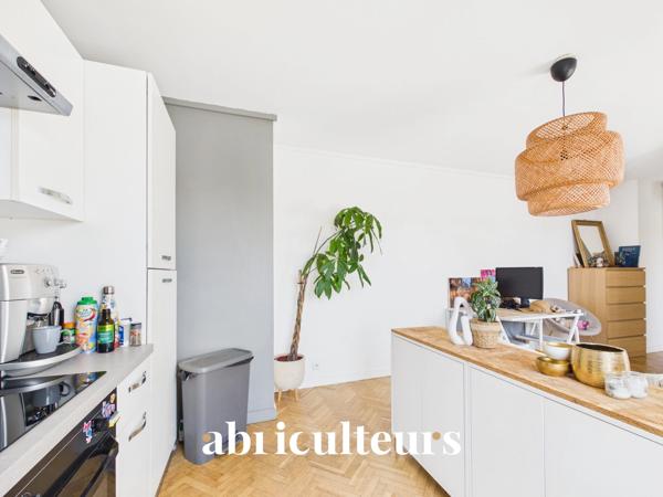 Vente Appartement 2 Pièces 37 m² Terrasse 31 m² Dernier Étage en vente à Rueil-Malmaison (92500)