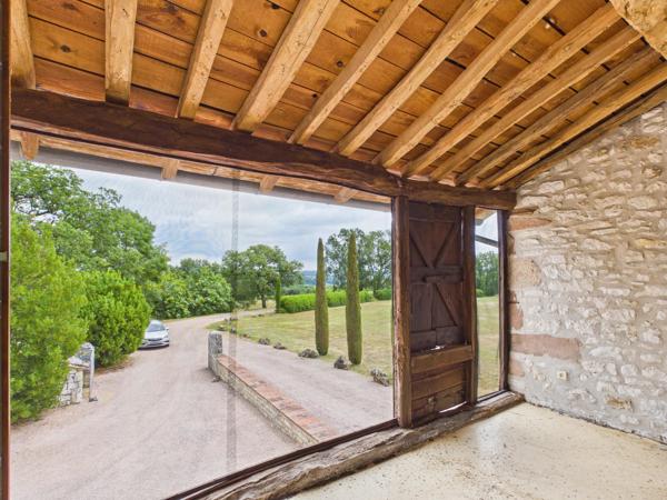 Élégante Ferme en Pierre avec Piscine de 18 m et 17 hectares à proximité de Gaillac