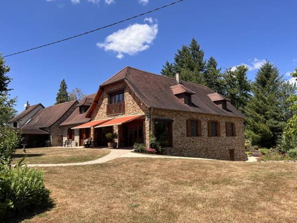 Maison à vendre |  Janailhac |  7 pièces | 301 m²