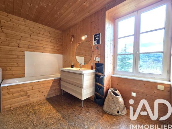 Maison à vendre 7 pièces 150 m² Saint-Jean-des-Ollières