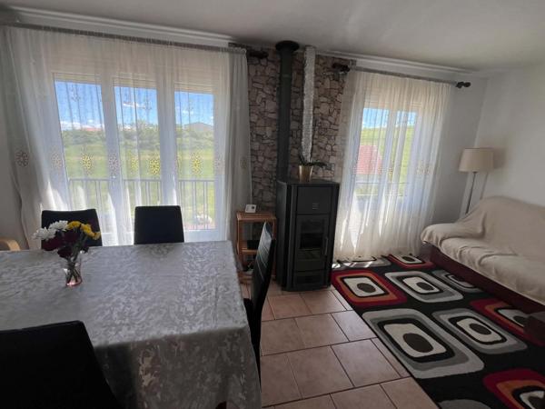 Maison dans Mouffy