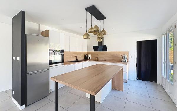 Maison à vendre    4 pièces • 112 m2 Saint-Marcellin-en-Forez