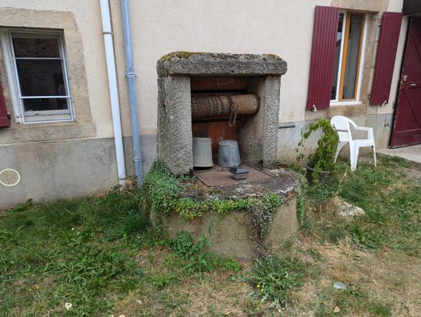 Maison de bourg avec grange !