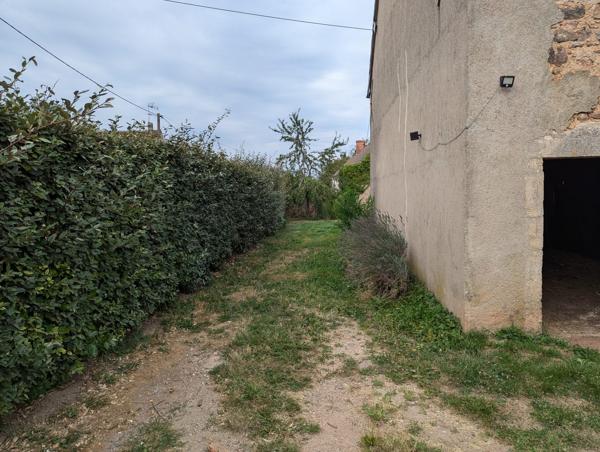 Maison de bourg avec grange !