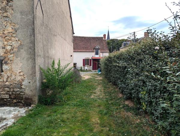 Maison de bourg avec grange !