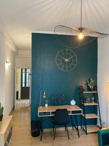 Location                                                      Appartement
                        
                     1 pièces                      24 m2                     à Montpellier