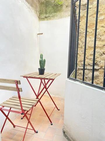 Location                                                      Appartement
                        
                     1 pièces                      24 m2                     à Montpellier