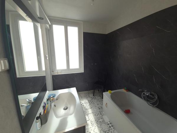 Le Charme et le Cachet d'une Maison de Ville Rénovée - Grenoble - Flaubert - Jardin d'environ 200m² au Calme