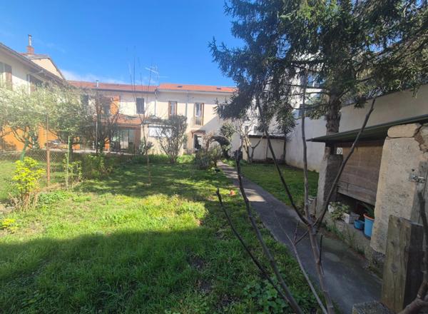 Le Charme et le Cachet d'une Maison de Ville Rénovée - Grenoble - Flaubert - Jardin d'environ 200m² au Calme