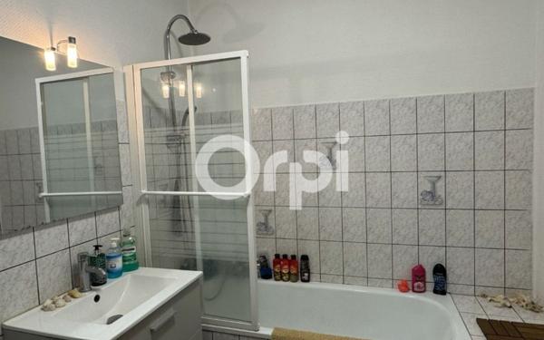 Immeuble à vendre    11 pièces •  Mulhouse