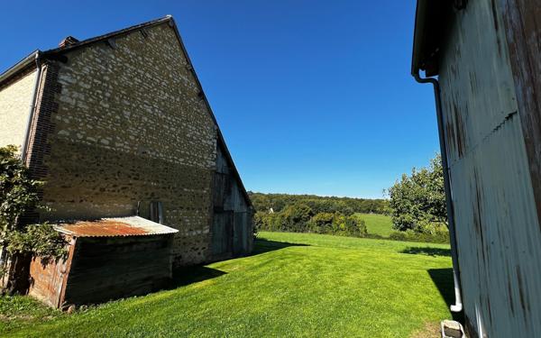 Maison à vendre    2 pièces • 73 m2 Saint-Denis-d'Authou