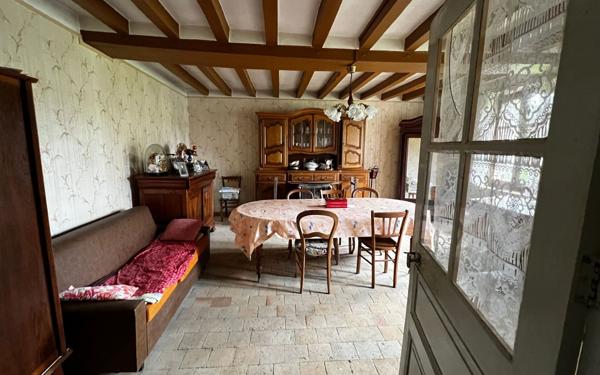 Maison à vendre    2 pièces • 73 m2 Saint-Denis-d'Authou