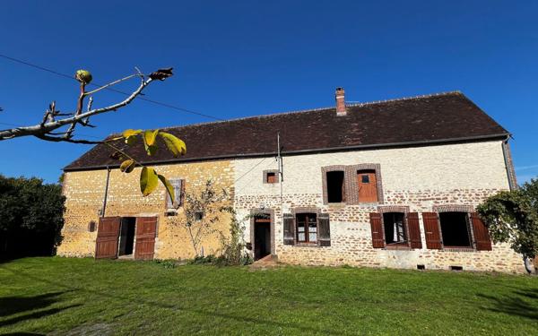 Maison à vendre    2 pièces • 73 m2 Saint-Denis-d'Authou