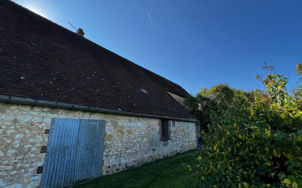 Maison à vendre    2 pièces • 73 m2 Saint-Denis-d'Authou