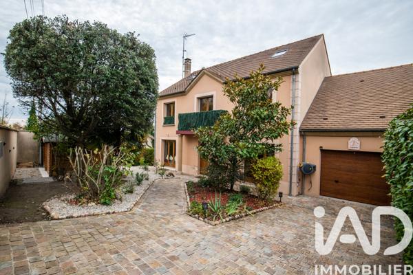 Maison à vendre 6 pièces 187 m² Triel-sur-Seine