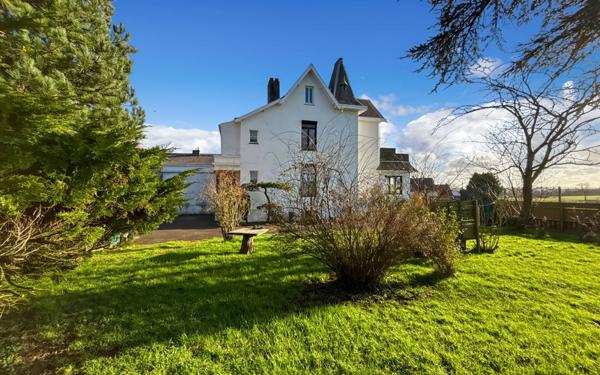 Maison à vendre    4 pièces • 175 m2 Colembert