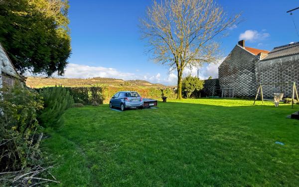 Maison à vendre    4 pièces • 175 m2 Colembert