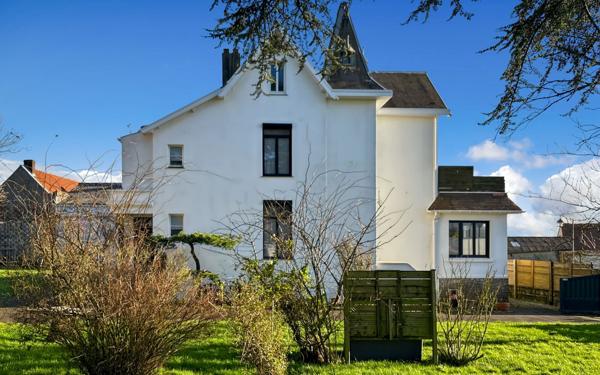 Maison à vendre    4 pièces • 175 m2 Colembert