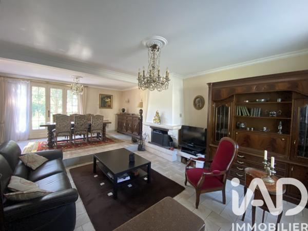 Maison à vendre 8 pièces 164 m² Rambouillet