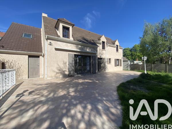 Maison à vendre 8 pièces 164 m² Rambouillet