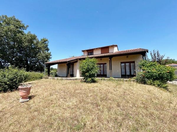 Maison 4 pièce(s) sur sous-sol et 838 m² de terrain.