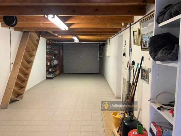 Vente                                                      Maison
                        
                     5 pièces                      90 m2                     à Saint-Jean-de-Monts