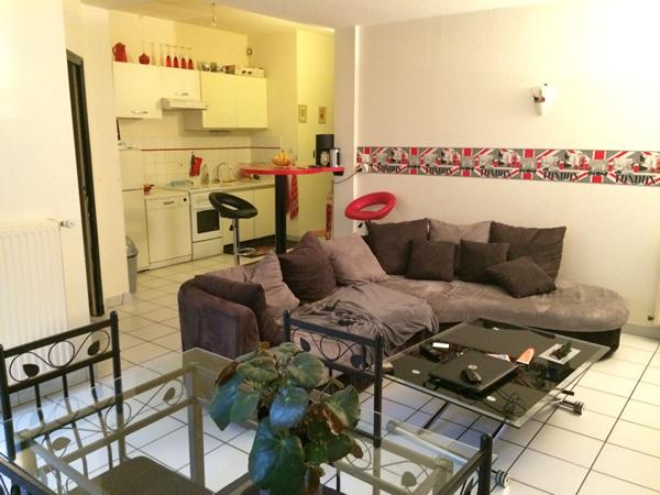 APPARTEMENT CONTREXEVILLE - Type F3 - 74 m2 (48.5 m 2 loi Carrez)