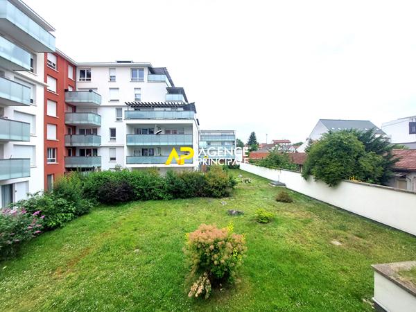 BEZONS _ Appartement 2 pièces récent avec balcon €227 900 ** - Référence 4505